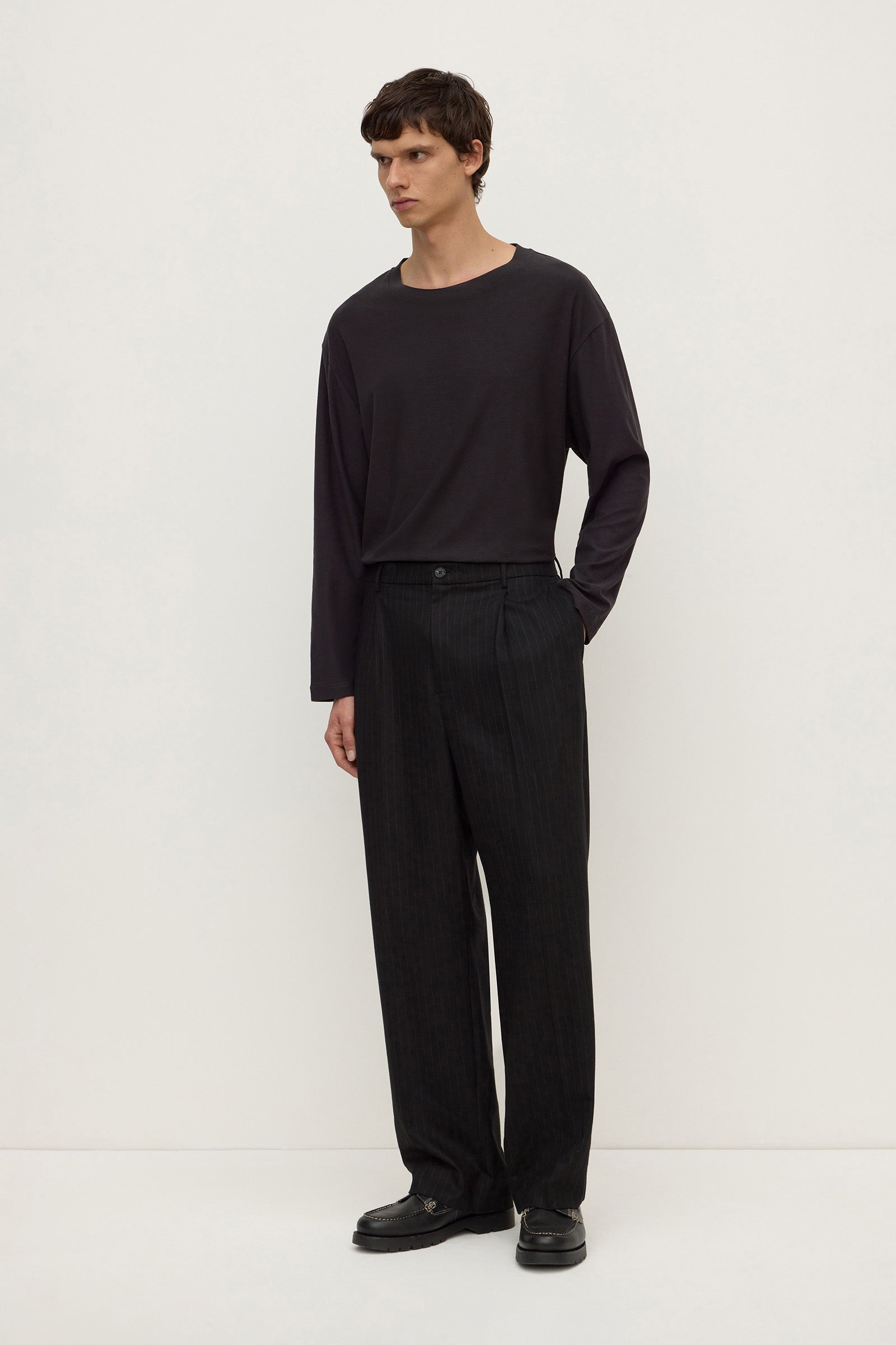 Tapered Wool Pant