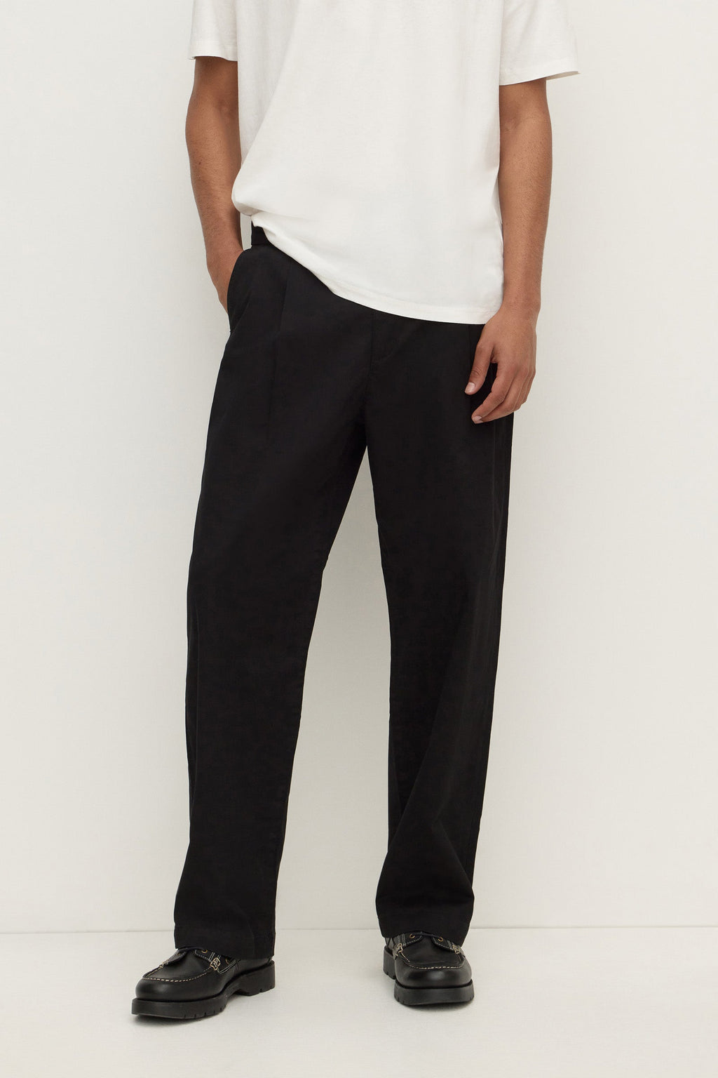 Pleated Cotton Chino