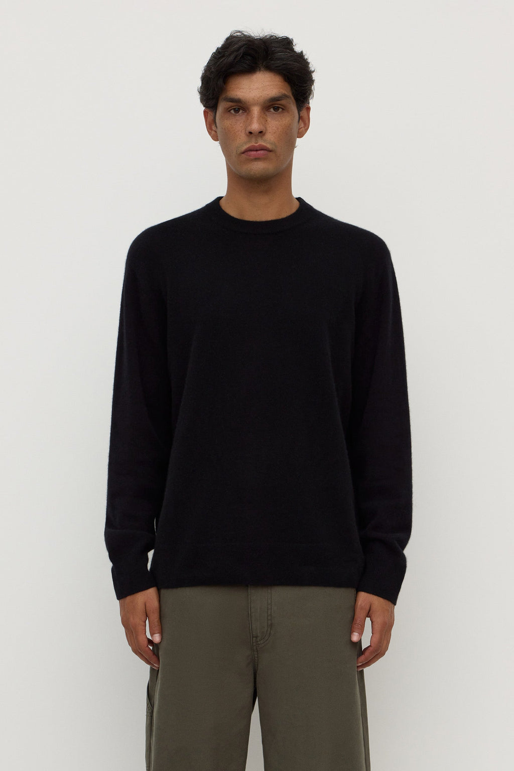 Crew Neck Cashmere Knit