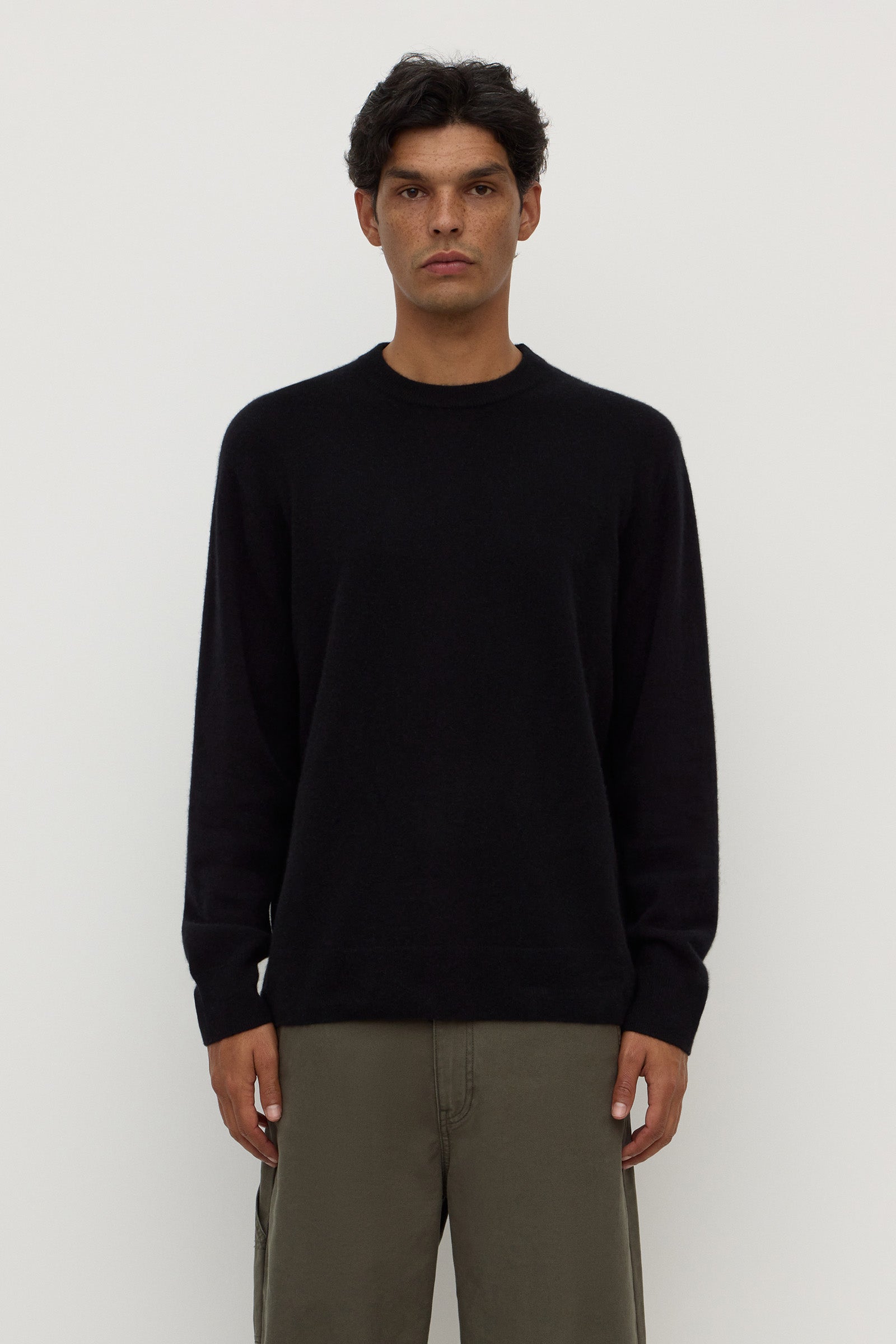 Crew Neck Cashmere Knit