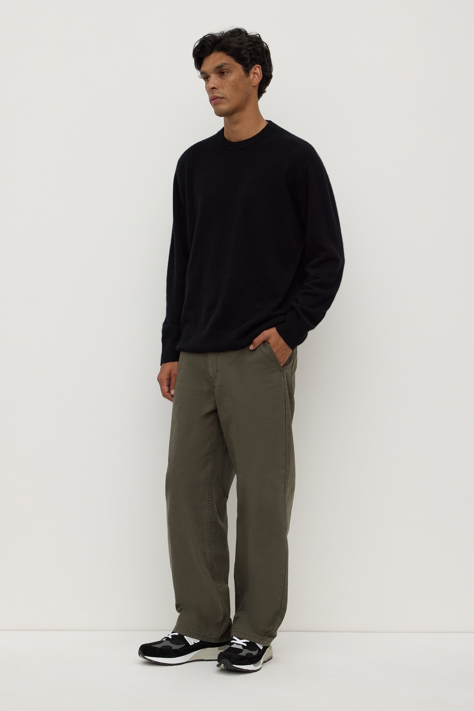Crew Neck Cashmere Knit